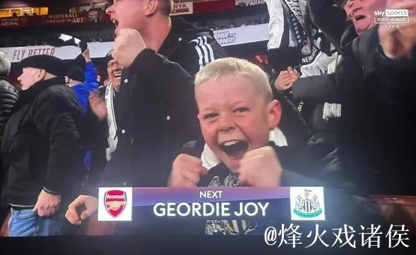 太阳报:马赛vs纽卡有球迷在厕所发生关系,后男 太阳报:马赛vs纽卡有球迷在厕所发生关系,后男