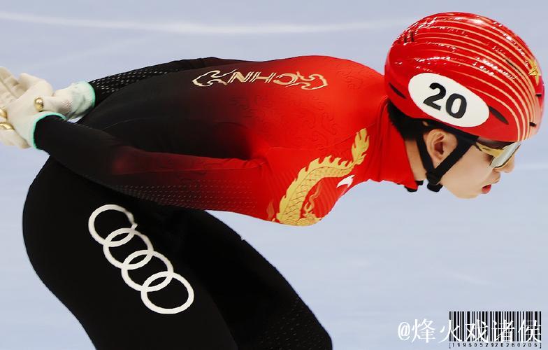 武绍桐卡尔加里单板滑雪世界杯勇夺银牌 武绍桐卡尔加里单板滑雪世界杯勇夺银牌