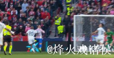 格列兹曼轰超级世界波！世界级停球+凌空抽射，破18天球荒